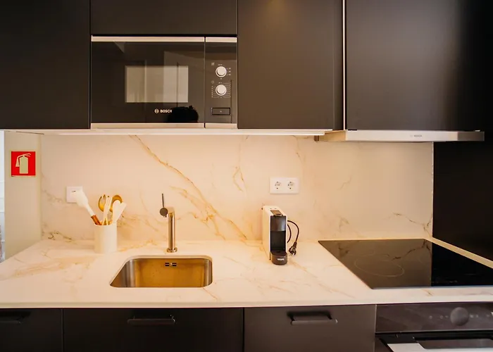 شقة -new- Chic Chiado Apartment, Elevator Buiding, Steps To Everything *