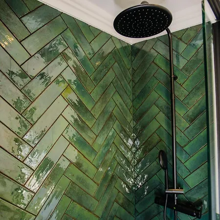 -new- Chic Chiado Apartment, Elevator Buiding, Steps To Everything * 리스본